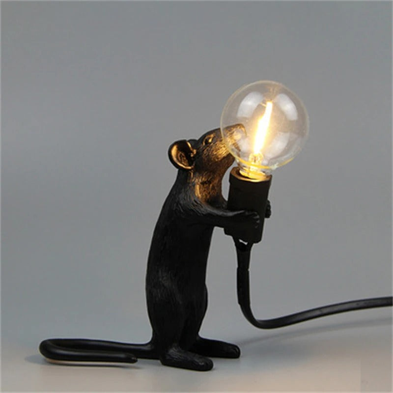 Musse Natbordlampe i Resin med Unik Design og Flere Farver 0