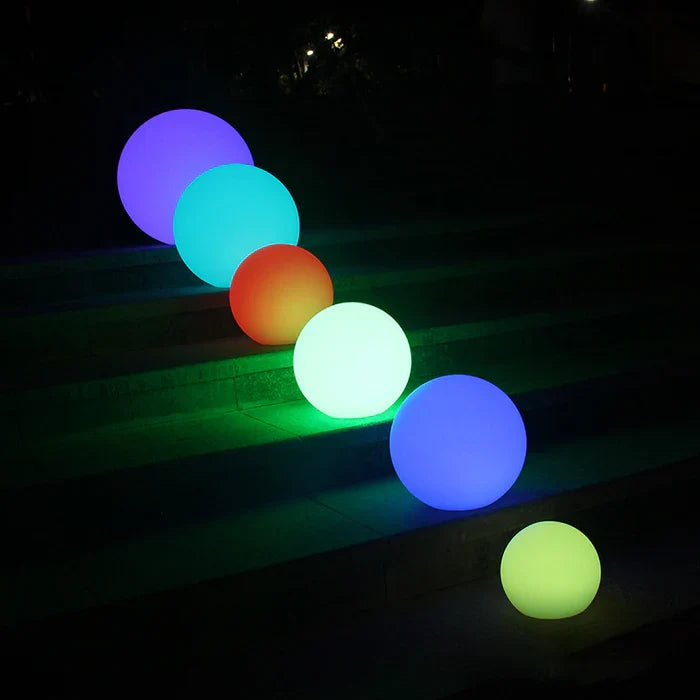 MEELANO Rund Havebelysning – LED Lyskugle til Have & Terrasse med 16 Farver & Fjernbetjening, 12–25 cm – GlowSphere