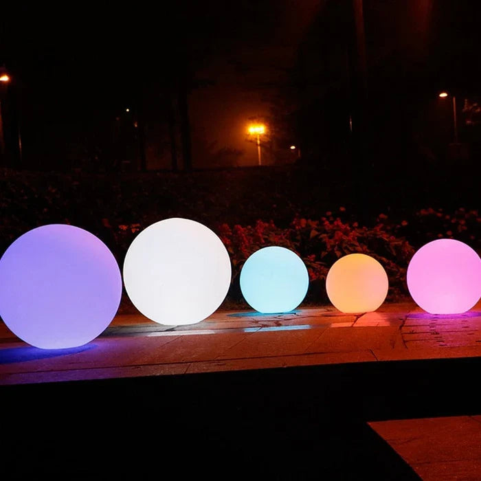 MEELANO Rund Havebelysning – LED Lyskugle til Have & Terrasse med 16 Farver & Fjernbetjening, 12–25 cm – GlowSphere