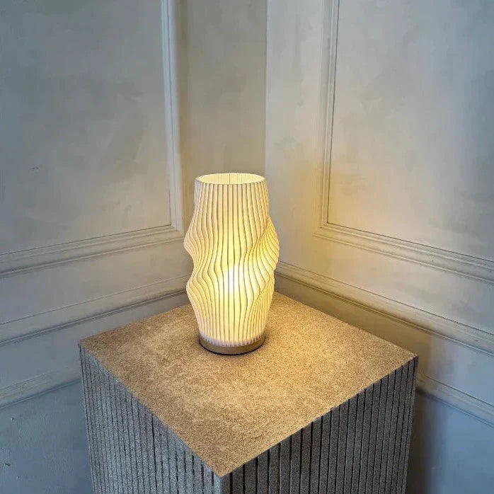 MEELANO AuraWave | Dæmpbar bordlampe med USB og bølgeformet design