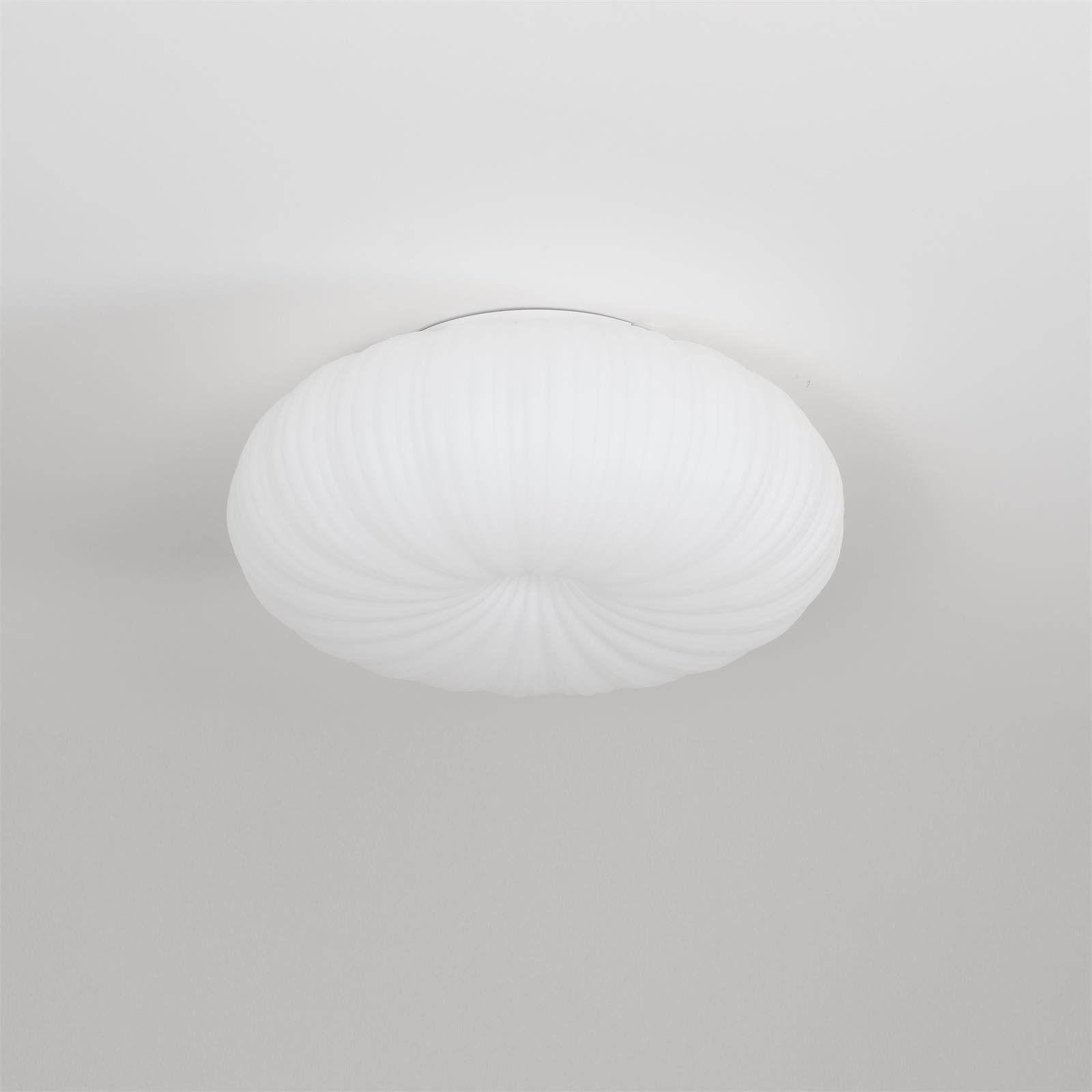 MEELANO Robby Loftslampe – Elegant belysning med fjernbetjent lysdæmper
