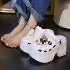 MEELANO Dametræsko med 9 cm høj platform - EVA-havesandaler med tyk sål og vedhæng B Hvid