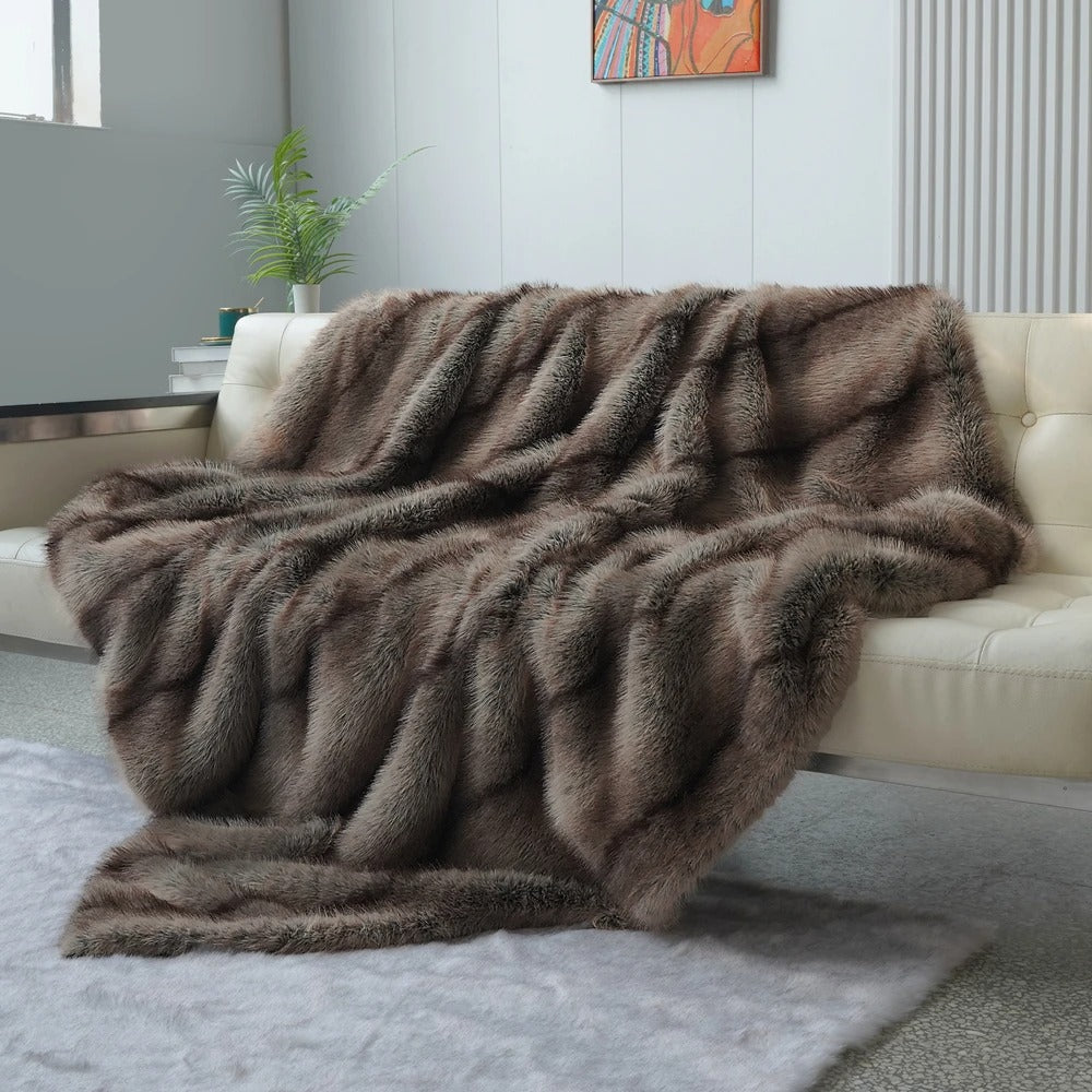 MEELANO Dania Tæppe i Kunstpels – Luksuriøst & Blødt Sofa- og Sengetæppe i Polyester