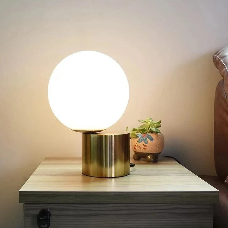 MEELANO Elegant Bordlampe med Frostet Glas og Metalbase - 25x15cm Messing 15cm