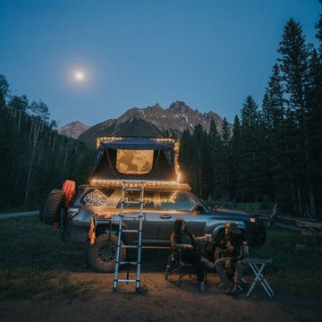 MEELANO LED-Campinglampe – Genopladelig Bærbar Lyskæde med USB-C & Krog, 10 m