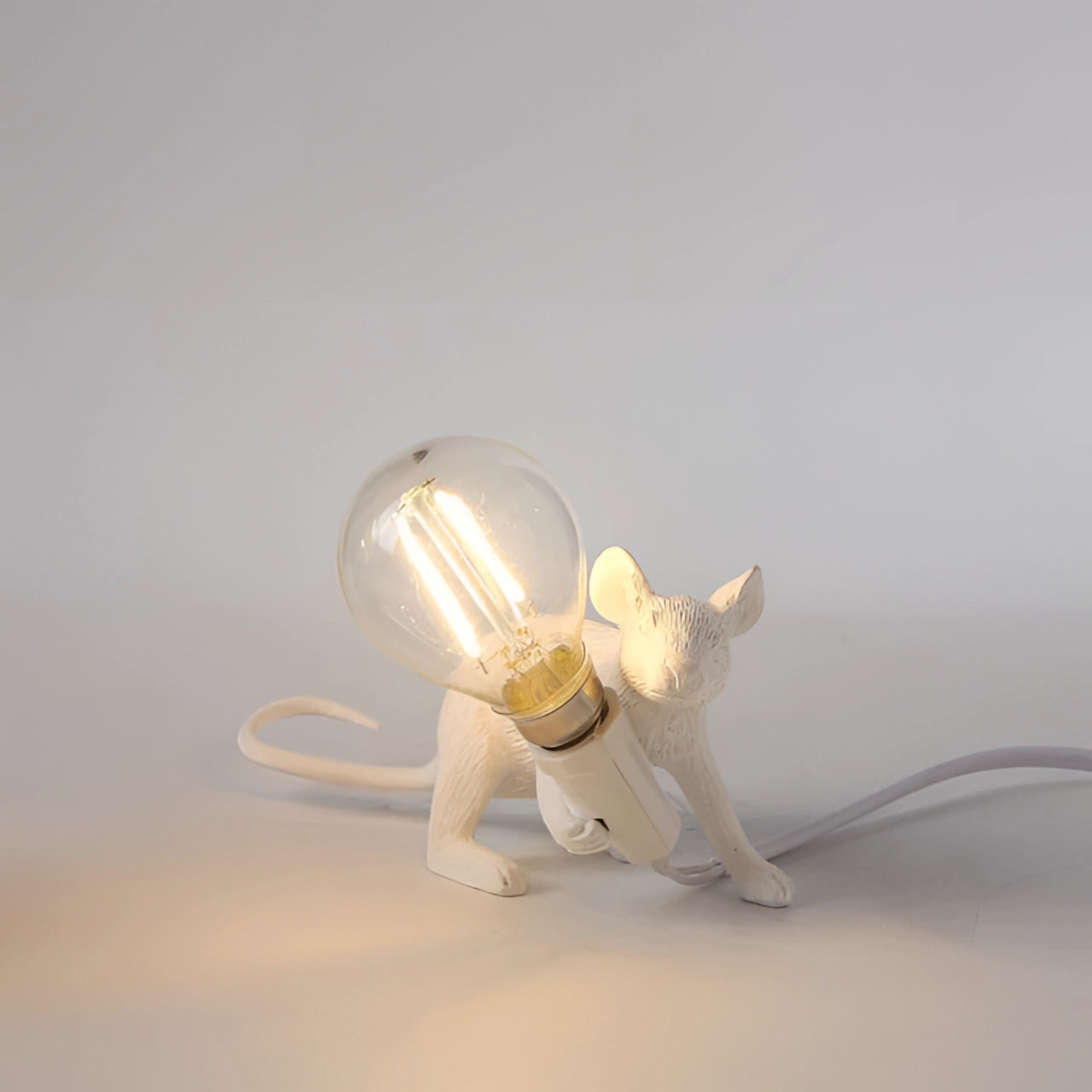 MEELANO Guldmuselampe - Finurlig dyreformet skrivebordslampe, excentrisk indretning Hvid sad på hug