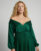 MEELANO Adōre | Dame Maternity Maxi-kjole – Elegante Plisserede Off-Shoulder Detaljer