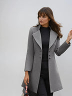 MEELANO Dame Vinterfrakke Ensfarvede Tre-knappers Design Elegance Enkelhed Grå