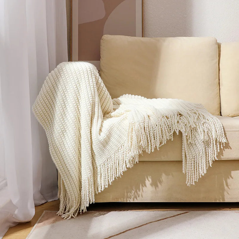 MEELANO Klassisk Boheme Strikket Tæppe – Ensfarvet Akryl Tæppe med Frynser i Boho Design Beige