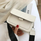 MEELANO Mechi | Damen Umhängetasche – Krystal-Flap-Design, Glamouröser Look & Exklusives Accessoire hvid