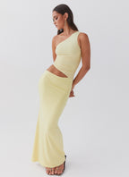 MEELANO Aura | Dame Lang Kjole – One-Shoulder Design & Cut-Out Detalje Lysegul
