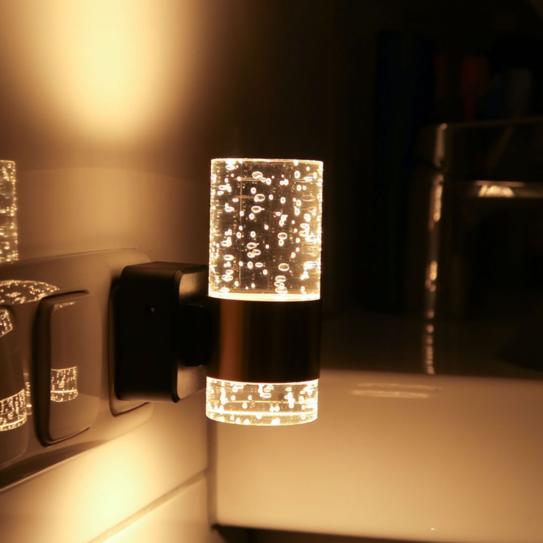 MEELANO LumiKristall Væglampe – LED Stikkontaktlampe med Lyssensor & Justerbar Lysstyrke Default