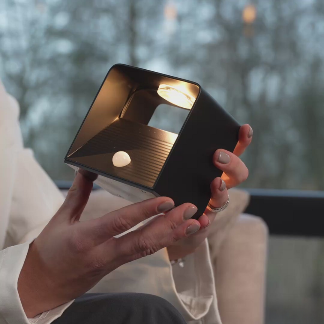 MEELANO LumiFix MotionSense – LED Væglampe med Bevægelsessensor til Indendørs & Udendørs Brug