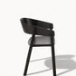 Minimalistisk Stol i Eschenholz med Sort Seil – 52,8 cm Bredde