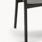 Minimalistisk Stol i Eschenholz med Sort Seil – 52,8 cm Bredde