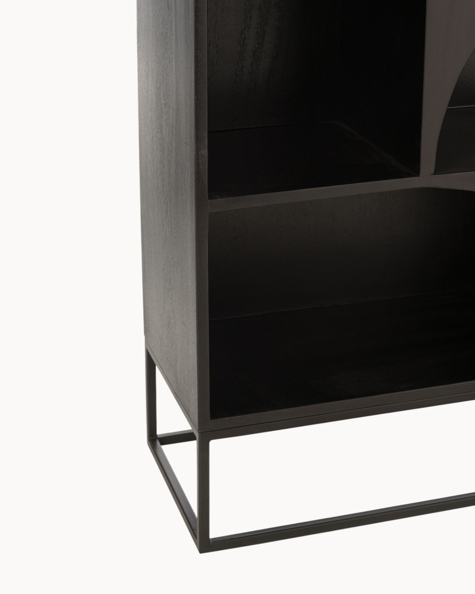 MEELANO Moderne Bogreol i Mangotræ og MDF - 168 cm Høj, Sort Finish