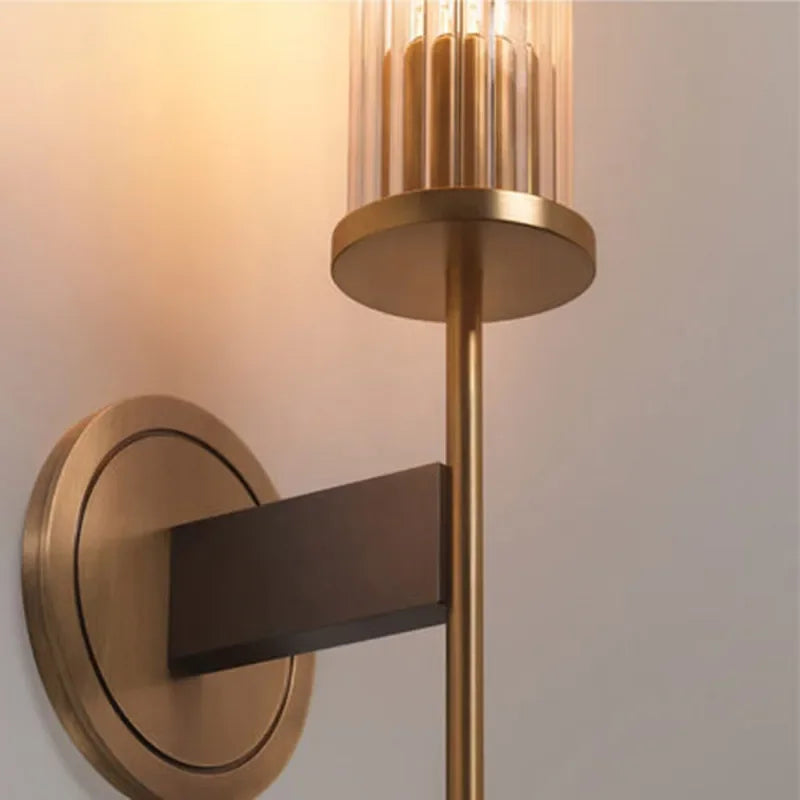 MEELANO Moderne Væglampe i Ribbet Glas og Kobberfinish til Stue