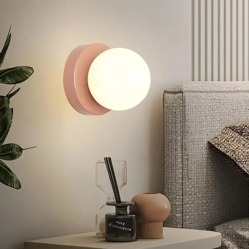 MEELANO Nordisk afrundet minimalistisk LED-væglampe i glas