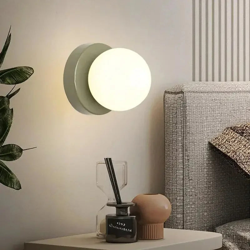 MEELANO Nordisk afrundet minimalistisk LED-væglampe i glas