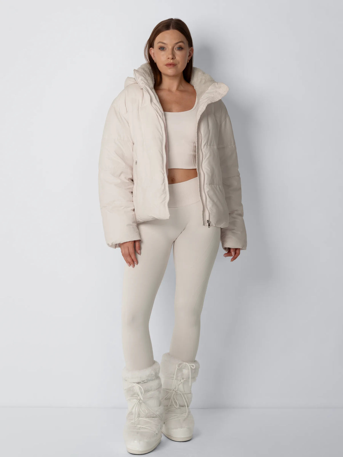 MEELANO Dame Dynejakke Kort – Vinterjakke Dame med Aftagelig Hætte & Kunstpelsforet, Quiltet Puffer Jakke, M–2XL – Amore Beige