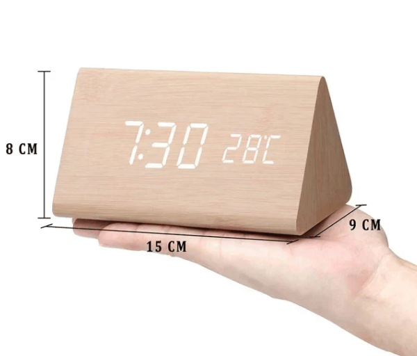 MEELANO LED Digitalur i Træ – Lydaktiveret Vækkeur med Justerbar Lysstyrke, Batteri eller USB, 8 Varianter