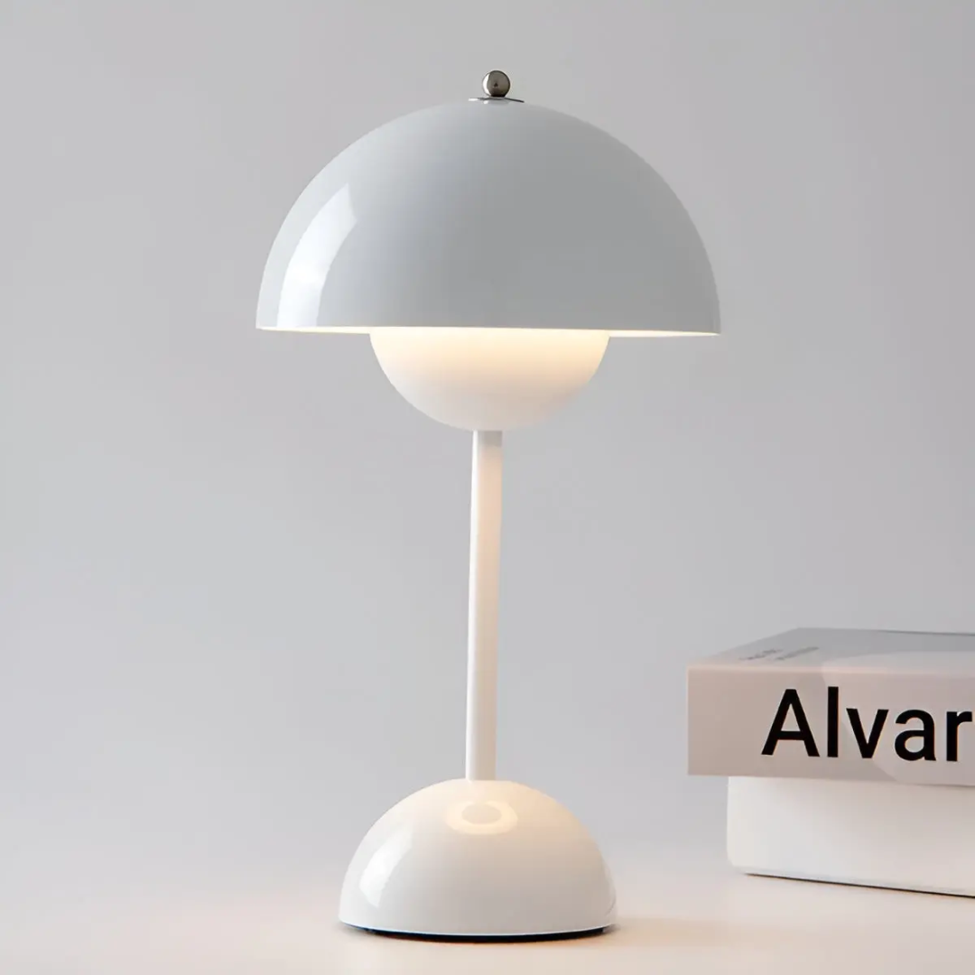 MEELANO Skandinavisk bordlampe med lysende flair - NordicBeam Hvid