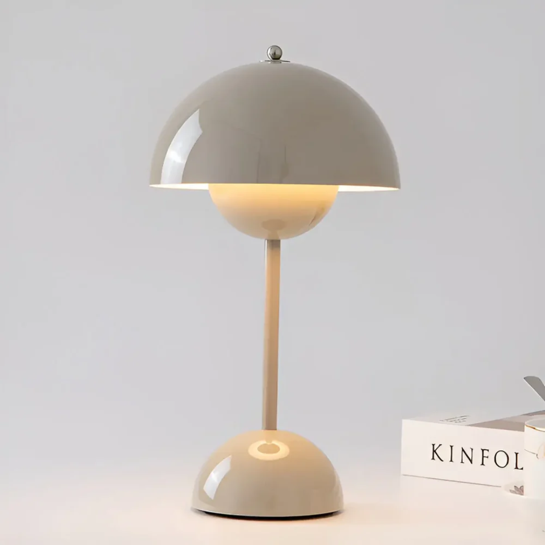 MEELANO Skandinavisk bordlampe med lysende flair - NordicBeam Grå