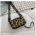 MEELANO Māya | Dame Mini-kuffert – Model DuffelBag, Klassisk Sort & Kompakt Rejsedesign Leopard