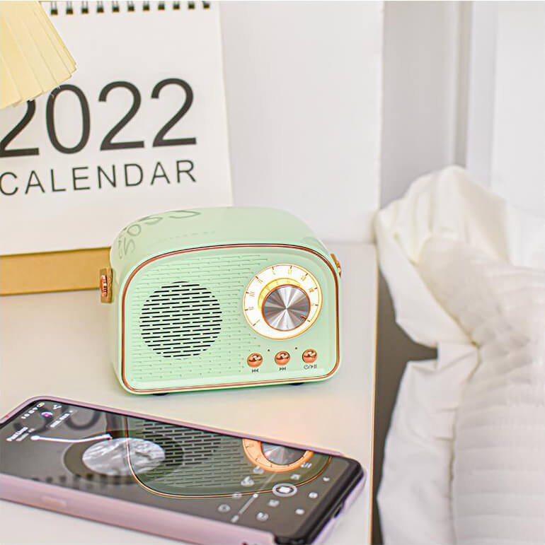 MEELANO SoundJoy – Retro Bluetooth Højttaler med FM-Radio & Moderne Lydkvalitet Lys grøn