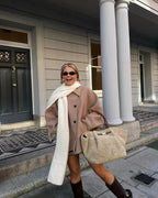 MEELANO Damer Overgangsjakke Beige Oversized Frakke Med Skrå Knaplukning