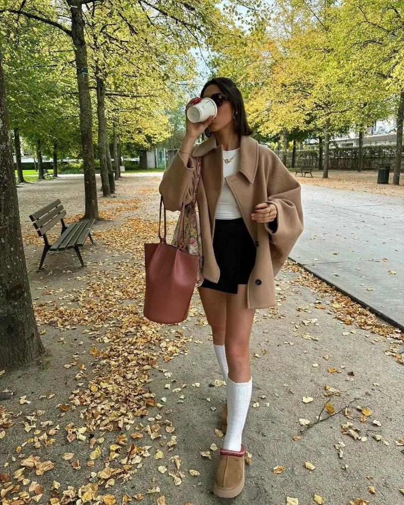 MEELANO Damer Overgangsjakke Beige Oversized Frakke Med Skrå Knaplukning