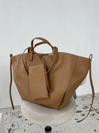 MEELANO Tasken Lys Brun Med Justerbar Størrelse Og To Stropper Til Hånd Og Skulder