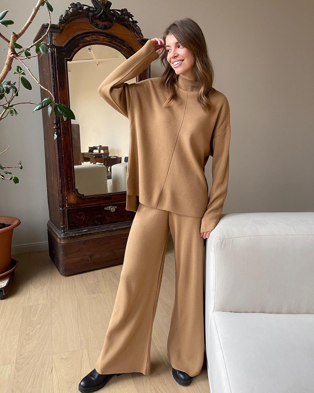 MEELANO Vinter Sweatshirt Og Buksesæt Til Damer Med Komfort Og Varme Khaki