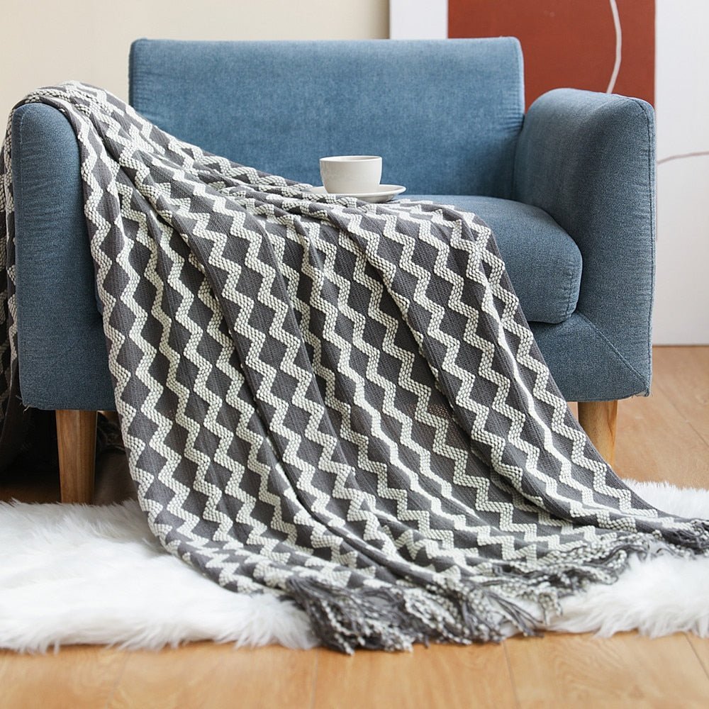MEELANO Style Sofa Strikket Tæppe – Skandinavisk Elegance & Komfort Hvid & Grå