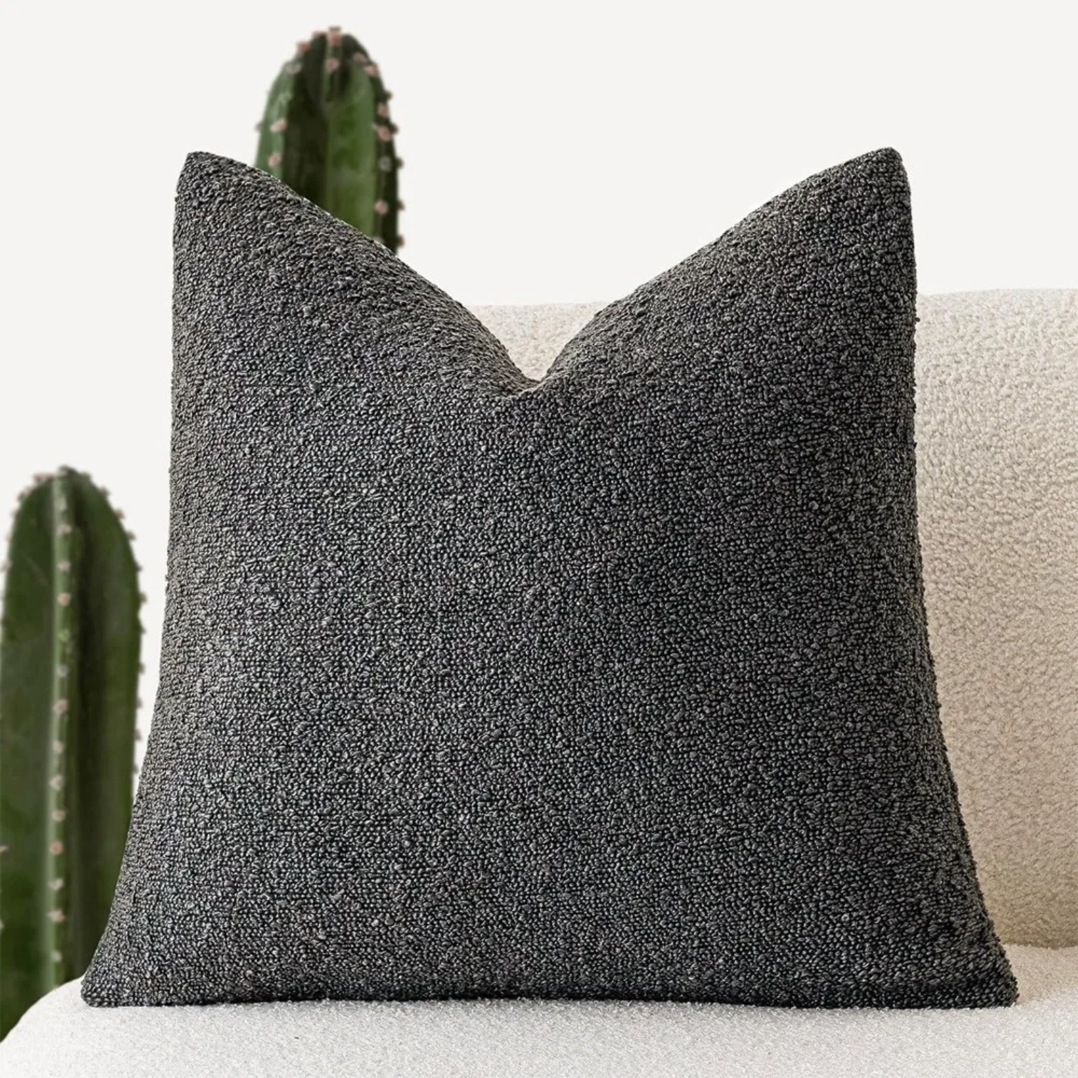 MEELANO Tulum Pude – Pudebetræk i Boucléstof (45×45 cm) med Elegant Design Kul