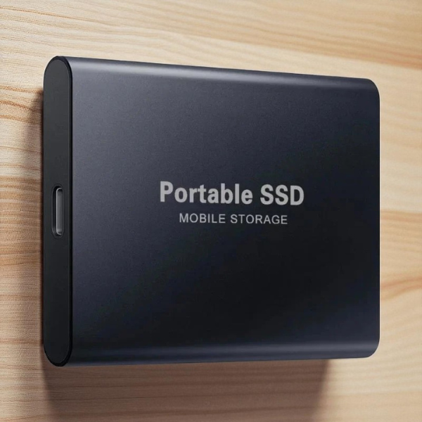 MEELANO UltraVault Ekstern SSD – Lynhurtig 4K-Lagring med Op til 30 TB & 1050 MB/s Hastighed Sort