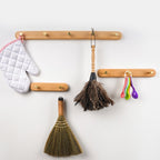MEELANO Væghængt Knagerække i Træ med Messing Kroge – Sort Design