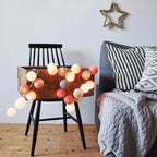 Munter Bomuldskugle Lyskæde – Cotton Ball Lyskæde med 10 LED Kugler, USB eller Batteri, 9 Farver – LumiBall