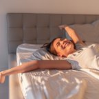 MEELANO Clockradio med Wake-up Light – Lysvækkeur med Solopgang & Solnedgang, Rolige Lyde, LED-display – GlowRise
