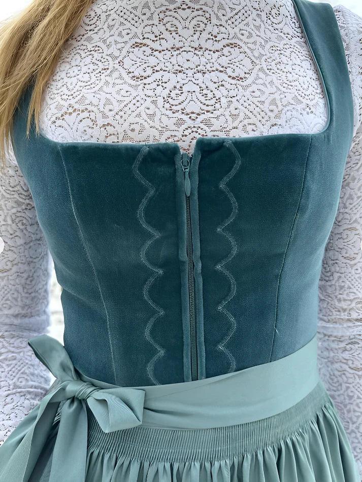 Traditionel Midi Dirndl-kjole til Kvinder med Forklæde – Lysegrøn Dirndl med Plisseret Nederdel, Oktoberfest, S–2XL – Zahara