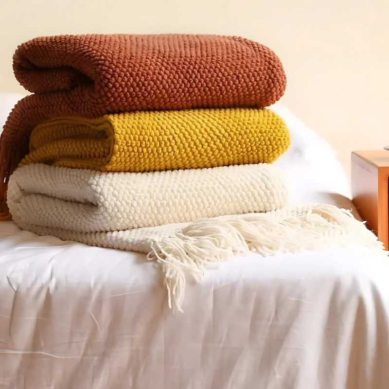MEELANO Strikket Plaid med Kvaster – Blødt Akryl Tæppe i Merinould-look til Sofa & Seng, 9 Farver, 127x172 eller 130x220 cm