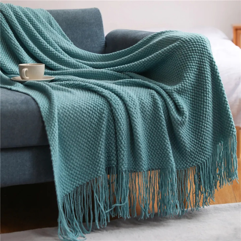 MEELANO Strikket Plaid med Kvaster – Blødt Akryl Tæppe i Merinould-look til Sofa & Seng, 9 Farver, 127x172 eller 130x220 cm Søgrøn