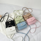 MEELANO Crossbody & Skuldertaske – Trendy Ensfarvet Taske i Kunstlæder
